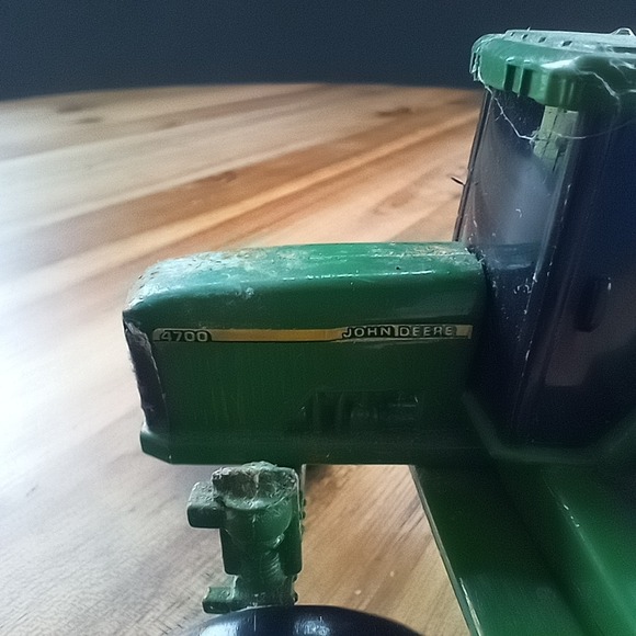 ERTL John Deere‎ 4700 Tractor Sprayer Metal Diecast Farm Country Diecast Toy - Picture 6 of 9